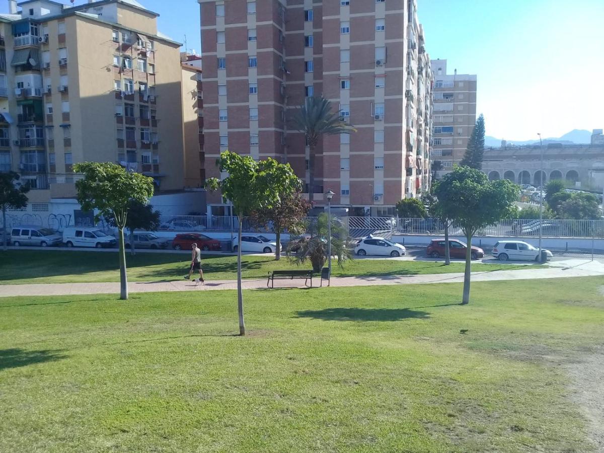 4 Dorm Cerca De Playa Y Centro Ciudad Apartment Malaga Exterior photo